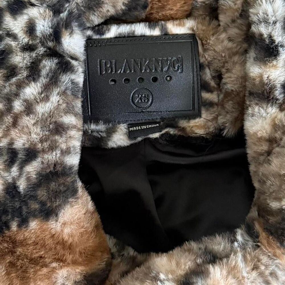 Blank NYC Faux Fur Snake Print Teddy Jacket - Size XS - Picture 6 of 8